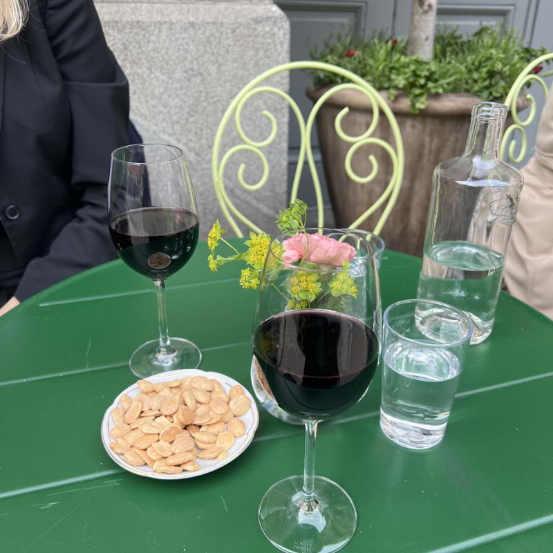 Photo from Hommage by Evelina H. (13/05/2025)