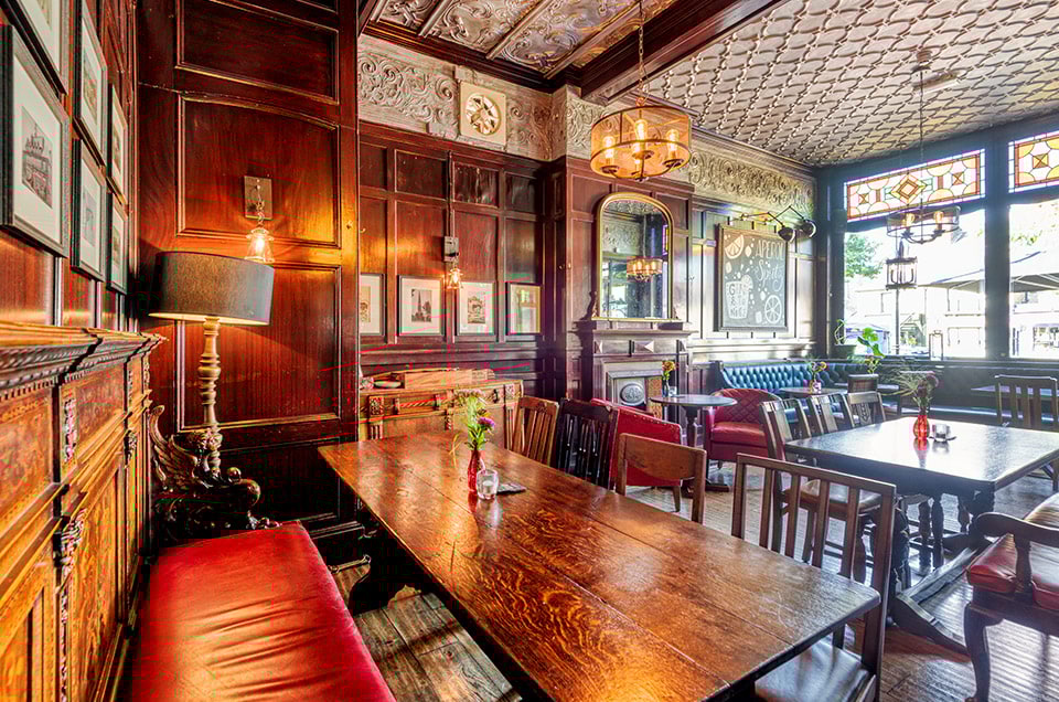 The Crown & Greyhound – Pub accommodation